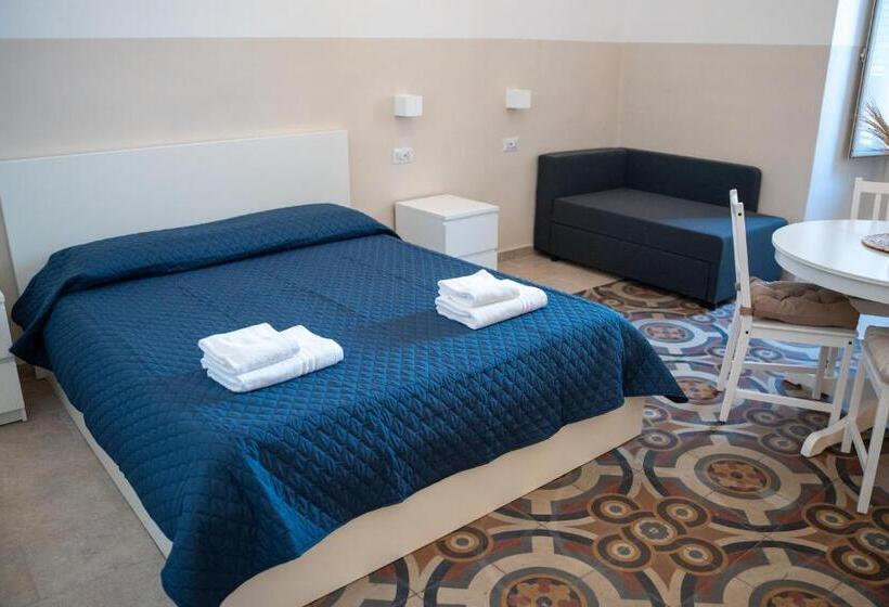 חדר משפתחתי סופריור, Principe Amedeo 93