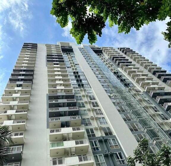 1 Bedroom Apartment City View, Chill Spot Staycation In Pasig