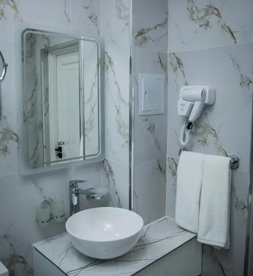 Quarto standard, Qadim