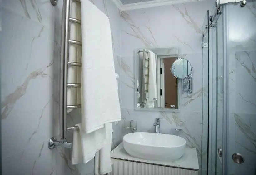 Quarto standard, Qadim