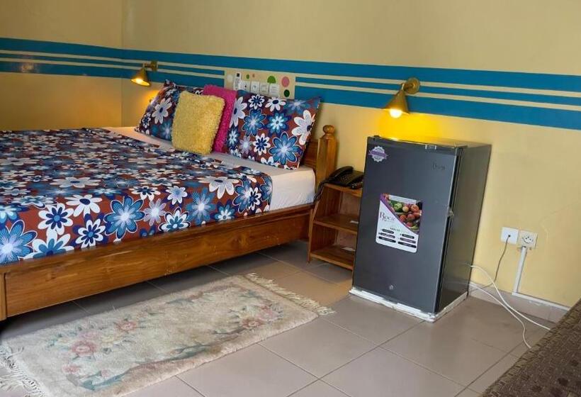 سوئیت با تخت بزرگ, Résidence Fafa