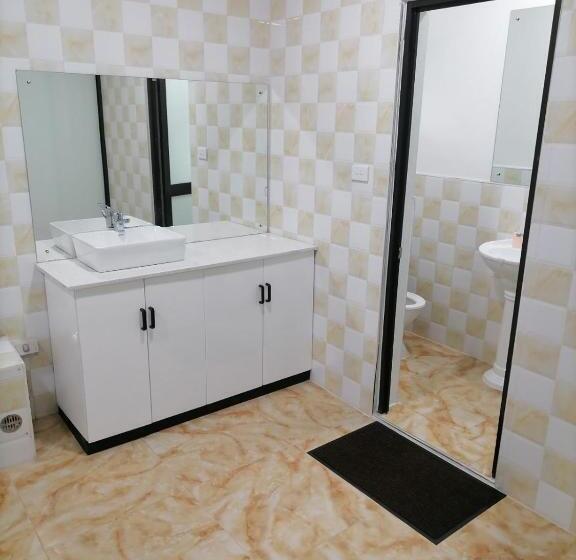 2침실 패밀리 아파트, White Diamond Apartments