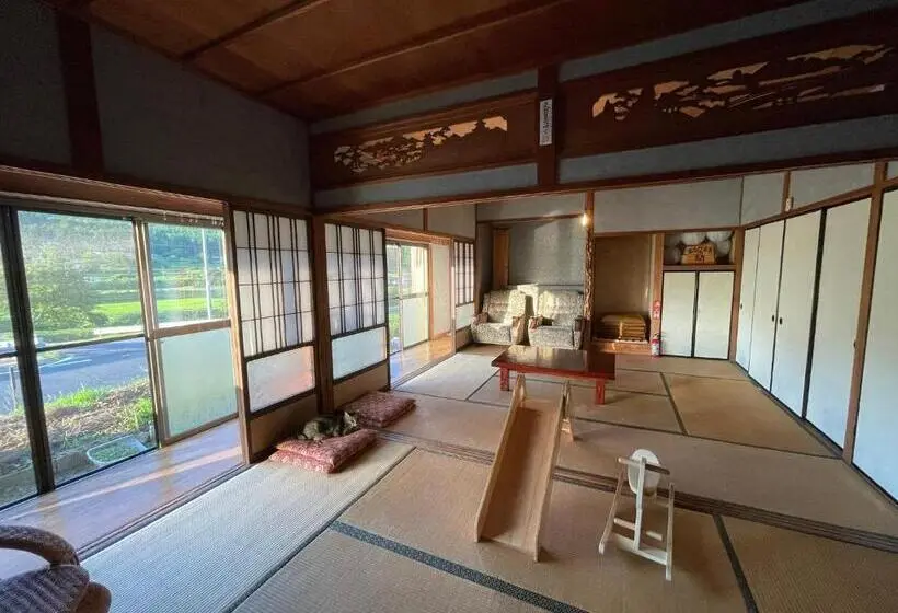 バスルーム共有のシングルスタンダード, Homestay Hanihoheto