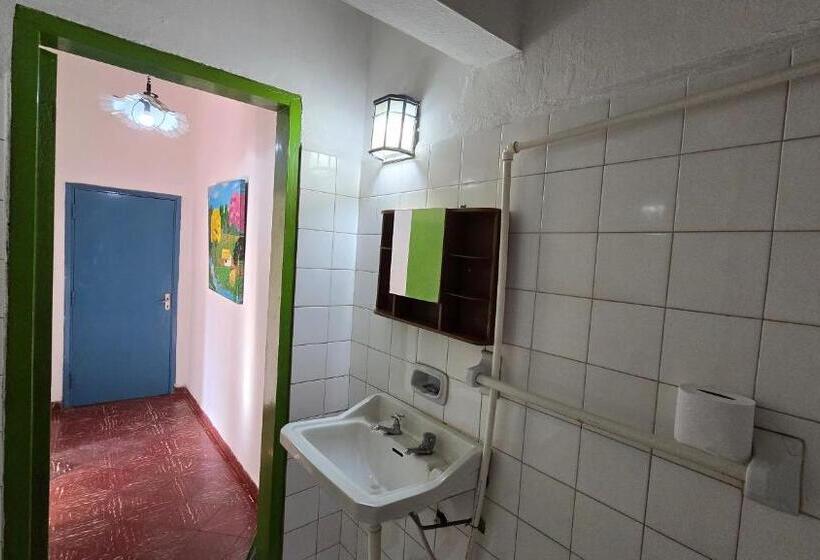 اتاق استاندارد چهار تخته, Tagua Hospedaje