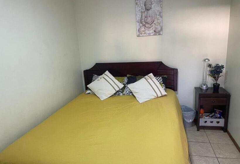 غرفة قياسية مع حمام خارجي, Alojamiento Puente Alto