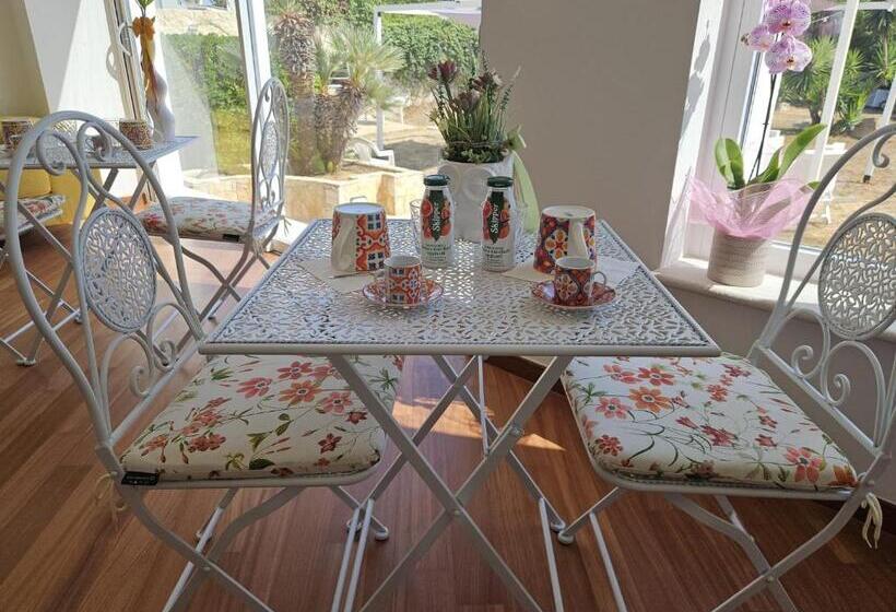 Standard room with outdoor bath, B&b La Rosa Dei Venti