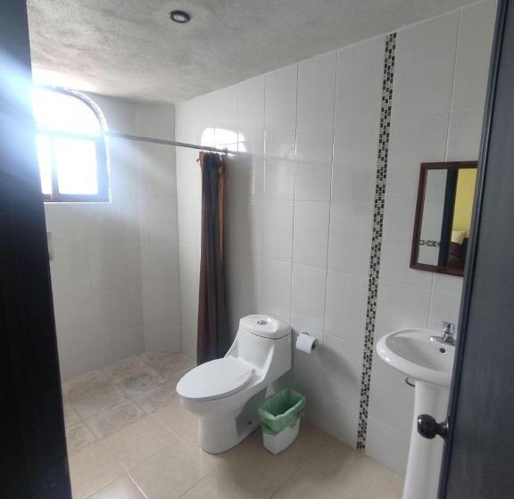 غرفة قياسية رباعية مزودة بشُرفة, Mextlitlán Tierra De Lunas