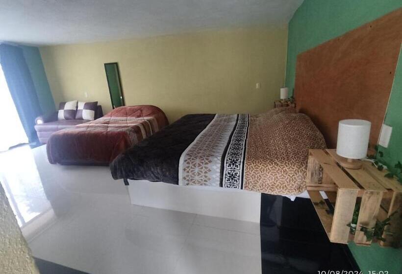 غرفة قياسية رباعية مزودة بشُرفة, Mextlitlán Tierra De Lunas