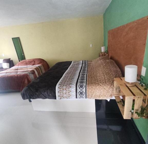 غرفة قياسية رباعية مزودة بشُرفة, Mextlitlán Tierra De Lunas