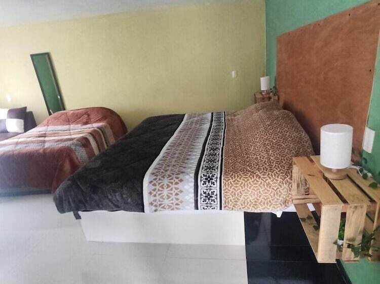 غرفة كلاسيكية ثلاثية, Mextlitlán Tierra De Lunas