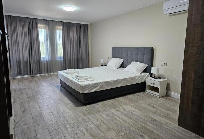 اتاق استاندارد چهار تخته, къща за гости Sunny Hill