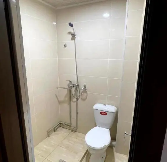 اتاق لوکس, Chashma Dushanbe