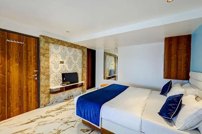プールビュースイート, The Leaf Resort Mahabaleshwar