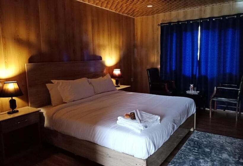 اتاق لوکس خانوادگی, Shilmin Resort