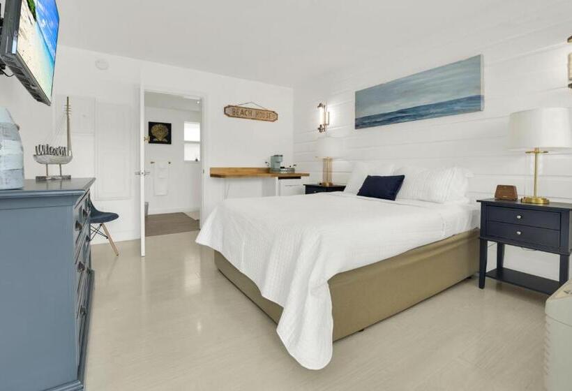 غرفة قياسية لذوى الاحتياجات الخاصة, The Shores