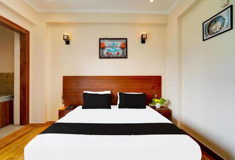 Klassiskt Trippelrum, Super Hotel O The Viraaj Banquet &