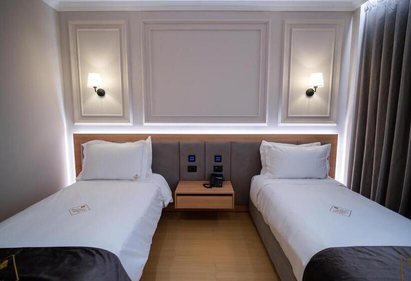 חדר סטנדרט, Holiday