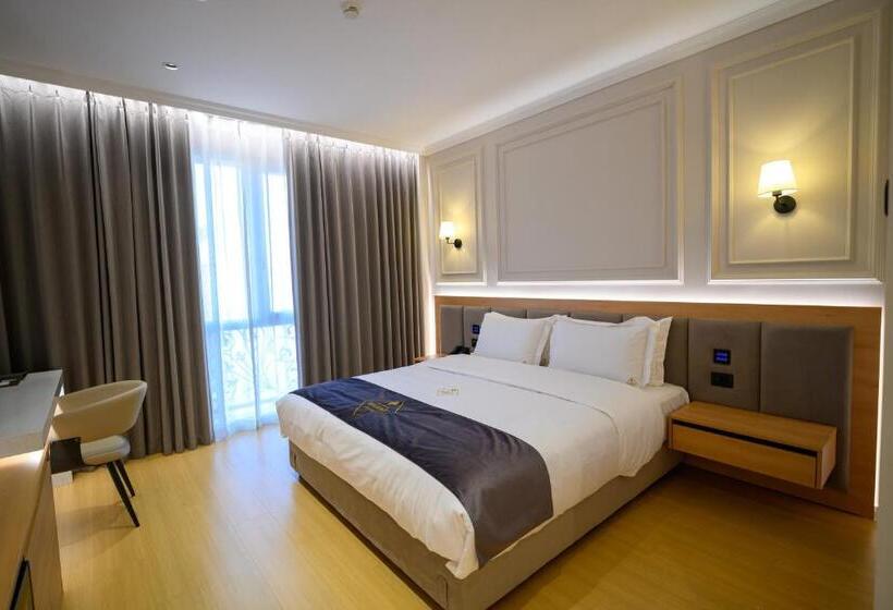 חדר סטנדרט נוף להרים, Holiday