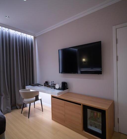 חדר סטנדרט נוף לגינה, Holiday