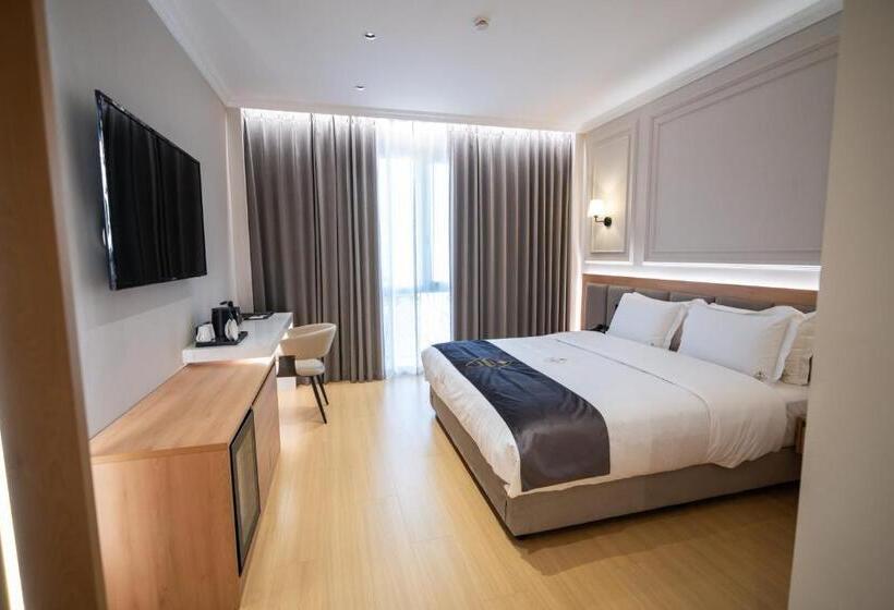 חדר סטנדרט עם מרפסת, Holiday