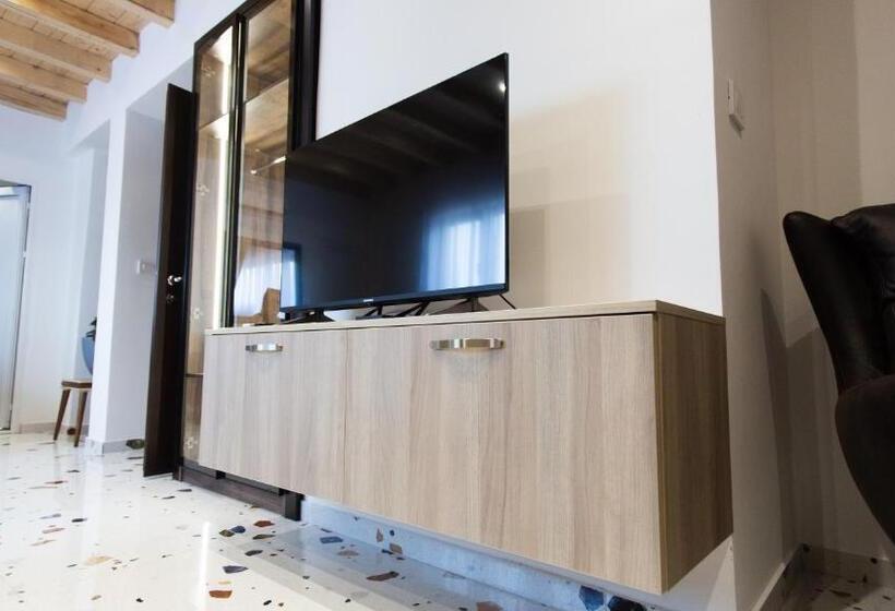 آپارتمان 1 خوابه, Mountain Maison