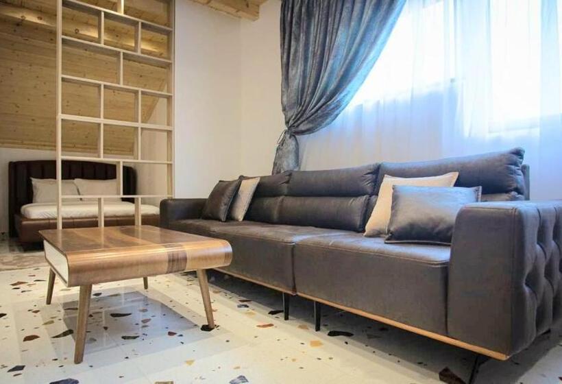 آپارتمان 1 خوابه, Mountain Maison