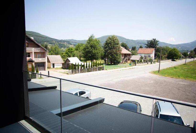 اتاق استاندارد با بالکن, Mountain Maison