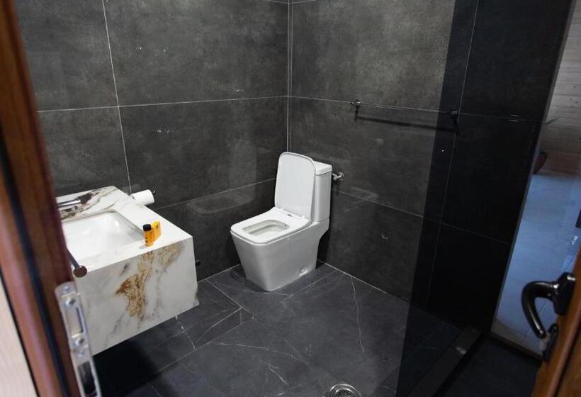 اتاق استاندارد با بالکن, Mountain Maison