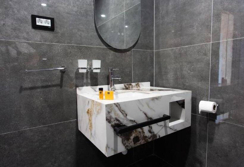 اتاق استاندارد با بالکن, Mountain Maison