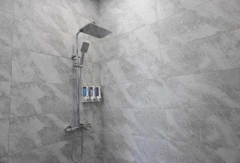 اتاق خانوادگی, Rubillion Hotel   Vinh