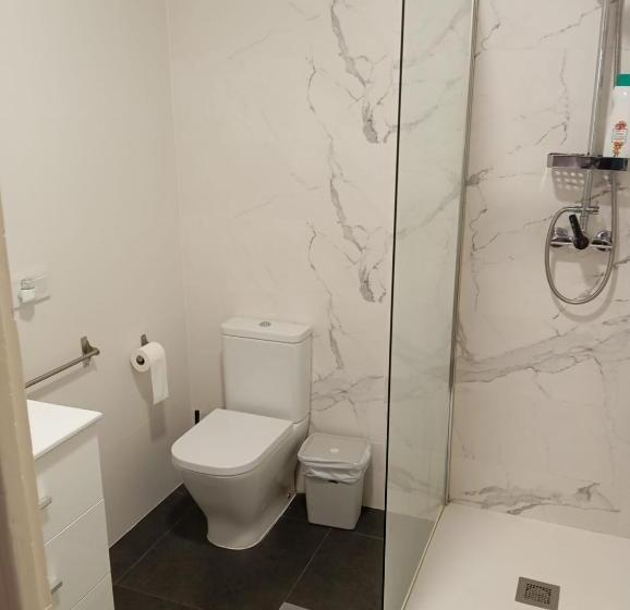 اتاق استاندارد سه نفره, Fusina