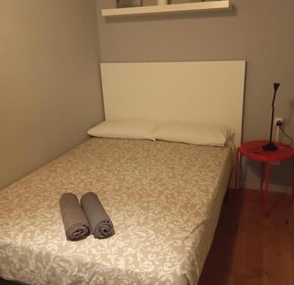 اتاق استاندارد با سرویس بهداشتی مشترک, Fusina