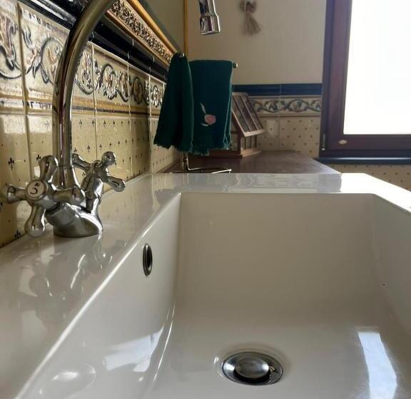 اتاق استاندارد با تخت بزرگ, Giardini Normanni