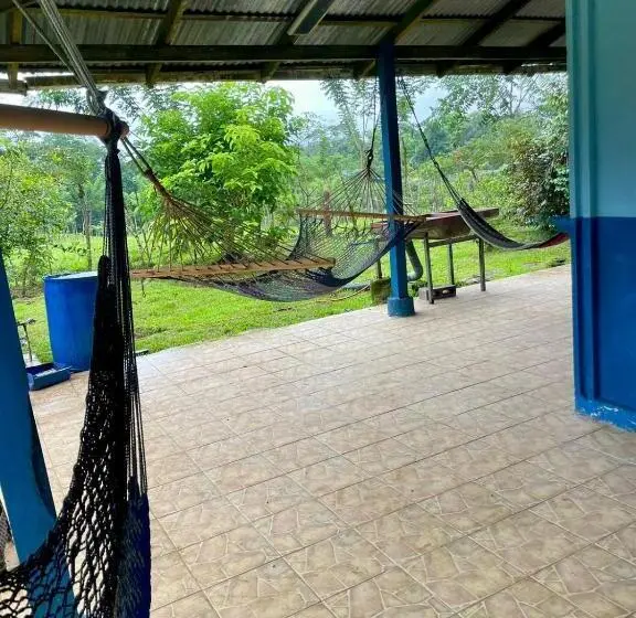ファミリールーム, Gamboa Farm Lodge