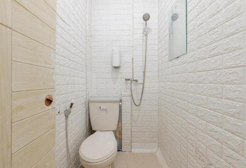 غرفة ديلوكس, My Home2 Mall Ciputra Cibubur Redpartner