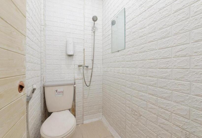 غرفة ديلوكس, My Home2 Mall Ciputra Cibubur Redpartner