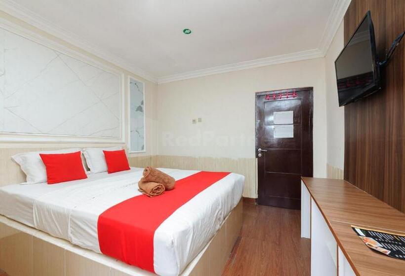 غرفة ديلوكس, My Home2 Mall Ciputra Cibubur Redpartner