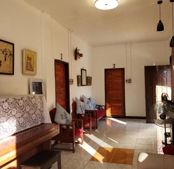 غرفة عائلية, Mari Gold Travelers Inn