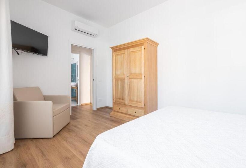 חדר דלוקס, Olbia Rooms