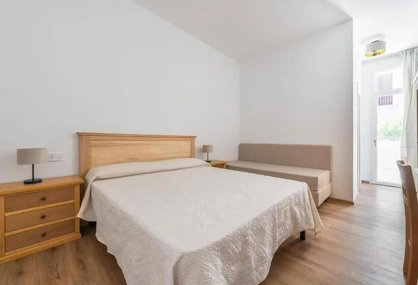 スタンダードルーム, Olbia Rooms