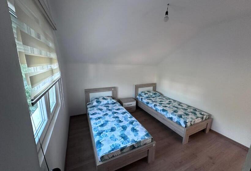 اتاق خانوادگی, Apartman Bjelisi