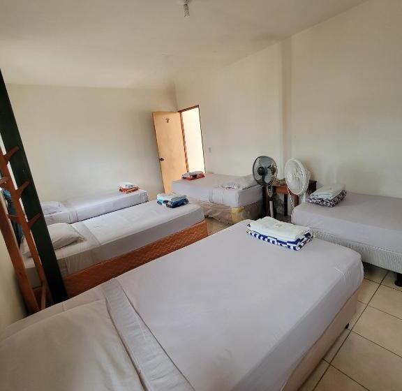 اتاق خانوادگی, Hostal Familiar Ulua