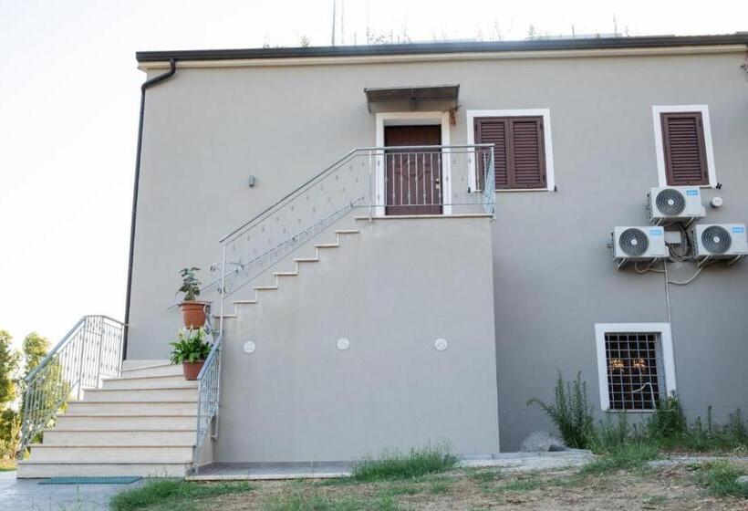 اتاق استاندارد با بالکن, Le Muse