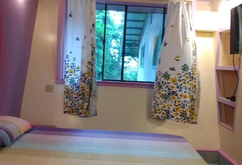 Номер Стандарт Вид на Сад, Margo S Corner