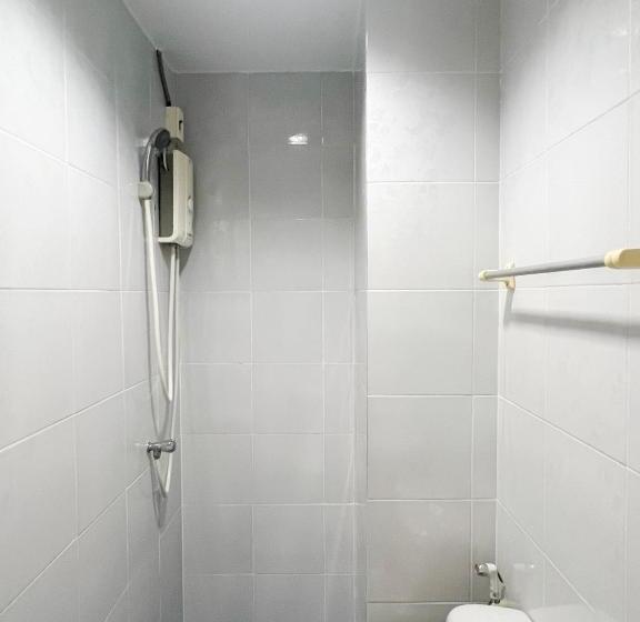 اتاق استاندارد سه نفره, V Reserve At Merry V