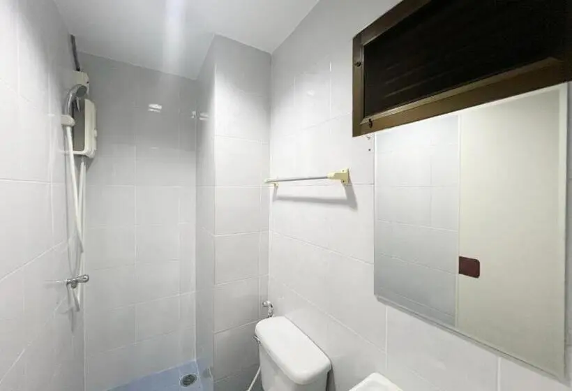 اتاق استاندارد سه نفره, V Reserve At Merry V