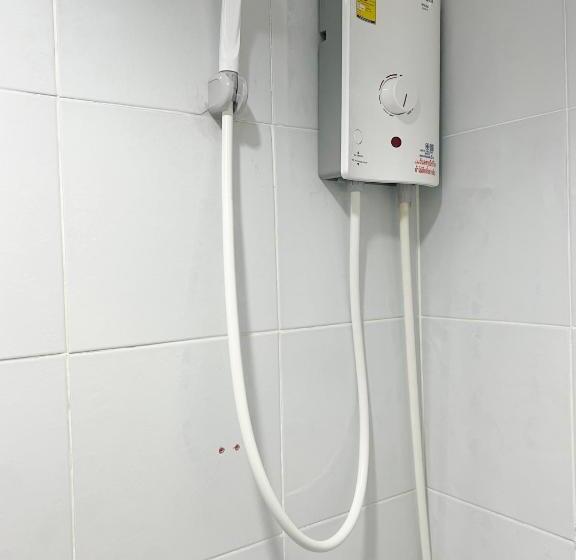 اتاق استاندارد یک نفره, V Reserve At Merry V