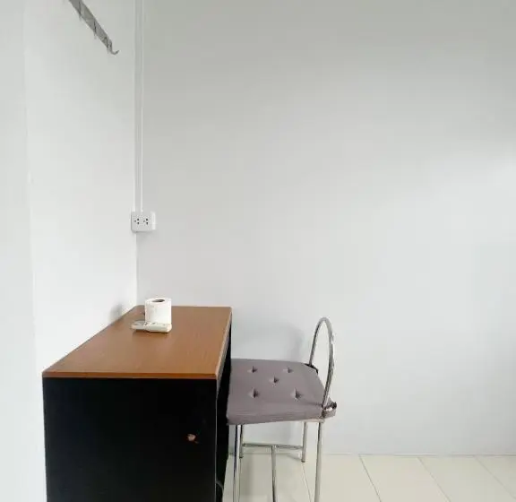 اتاق استاندارد یک نفره, V Reserve At Merry V