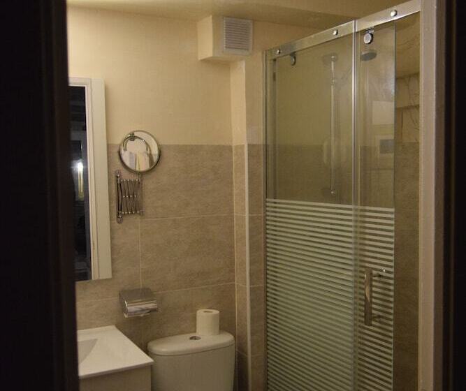 غرفة قياسية, El Capricho De Alcorisa