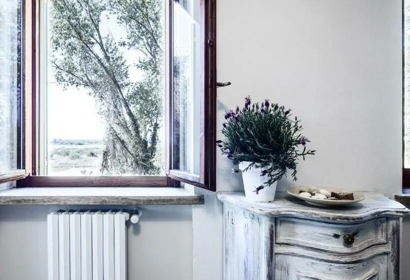 デラックスルーム, Cascina La Goliarda